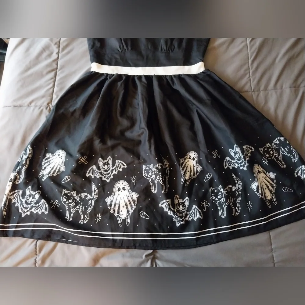 Sourpuss black & white spooky print dress - Picture 8 of 11